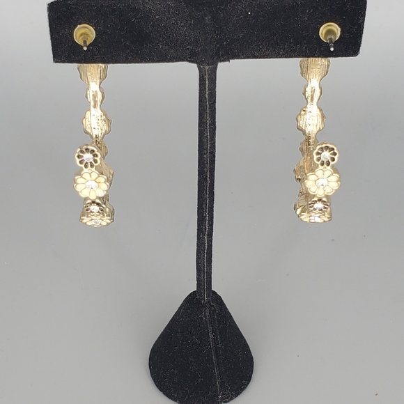 Black and White Flower Goldtone Hoop Earrings - Picture 4 of 6